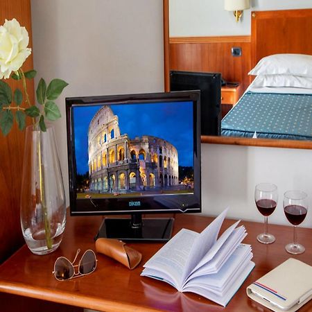 Affittacamere Centro Cavour Рим Екстер'єр фото
